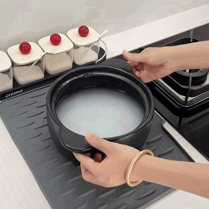 🔥 Hot Sale 50% OFF 🔥Heavy-Duty 3-in-1 Silicone Mat: Drainer, Trivet & Chopping Cushion