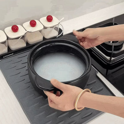 🔥 Hot Sale 50% OFF 🔥Heavy-Duty 3-in-1 Silicone Mat: Drainer, Trivet & Chopping Cushion