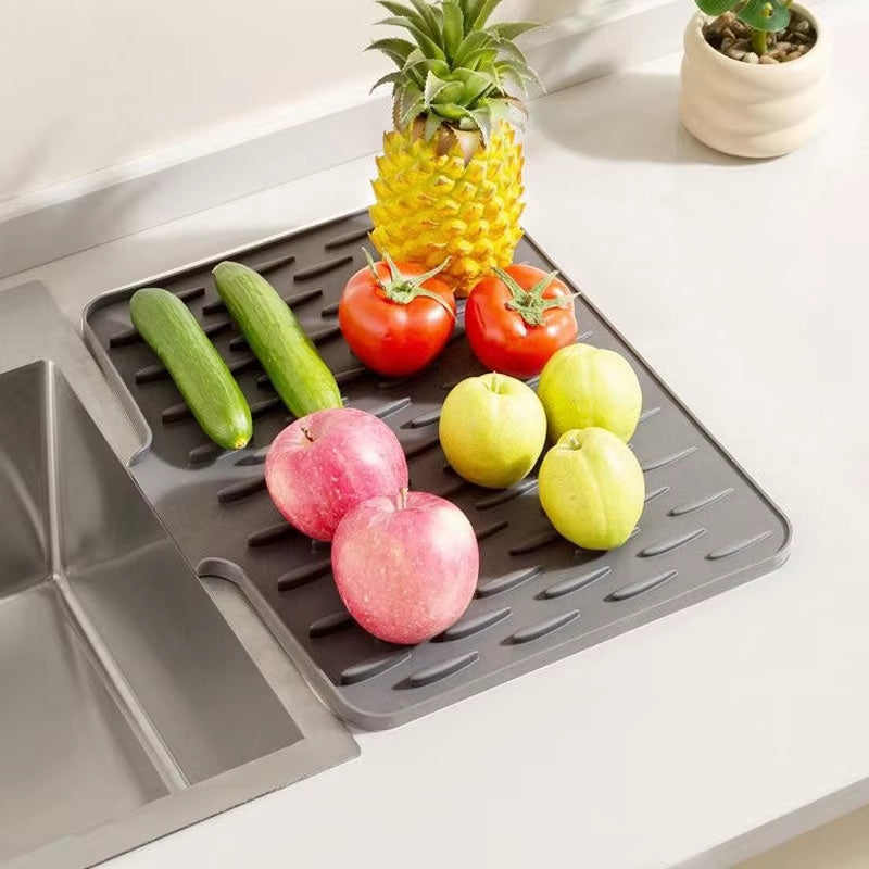 🔥 Hot Sale 50% OFF 🔥Heavy-Duty 3-in-1 Silicone Mat: Drainer, Trivet & Chopping Cushion